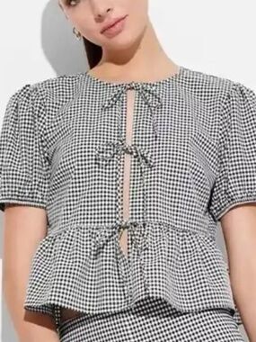 Wild Fable Gingham Puff Sleeve Tie Front Top